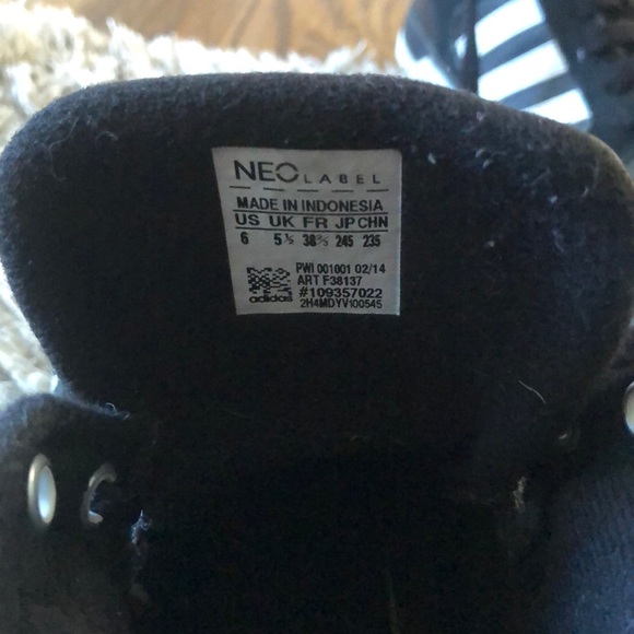 Adidas hi top - Picture 5 of 5